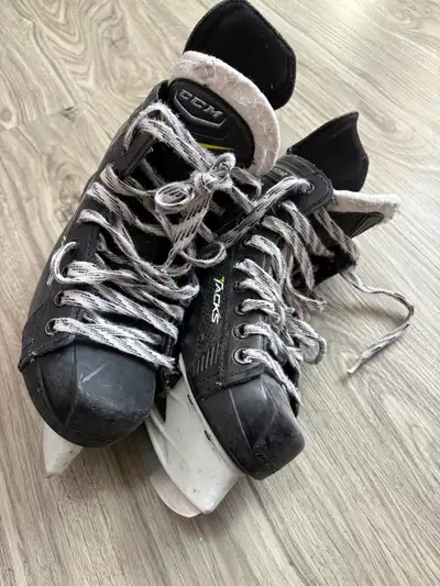 Have been used but can still be worn not major damages Signes d’usures mais aucun dommage en soi Siz...