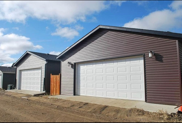 Garage Specialist Siding Soffit Fascia in Construction & Trades in Calgary