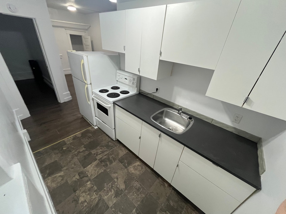 Four 1 Bed 1 Bath Units Available - $1000-$1100 | Long Term Rentals ...