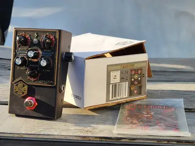 Beetronics Swarm Analog Fuzz Harmonizer Pedal, View more