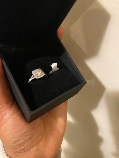 Hi I bought this engagement ring in December 2024 and you know life never goes on plan so now I am s...