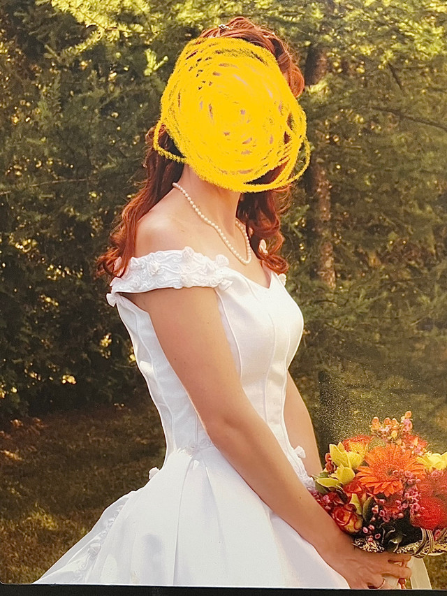 Robe de mariée  dans Mariage  à Sherbrooke - Image 2