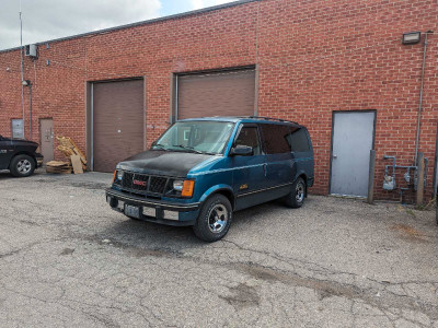 1994 GMC Safari Passenger van