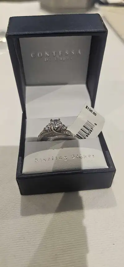 Contessa Ring size 7, View more