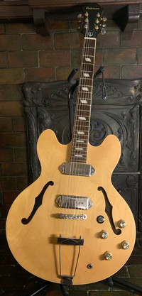 Epiphone “Inspired By” Lennon '68 Revolution Casino