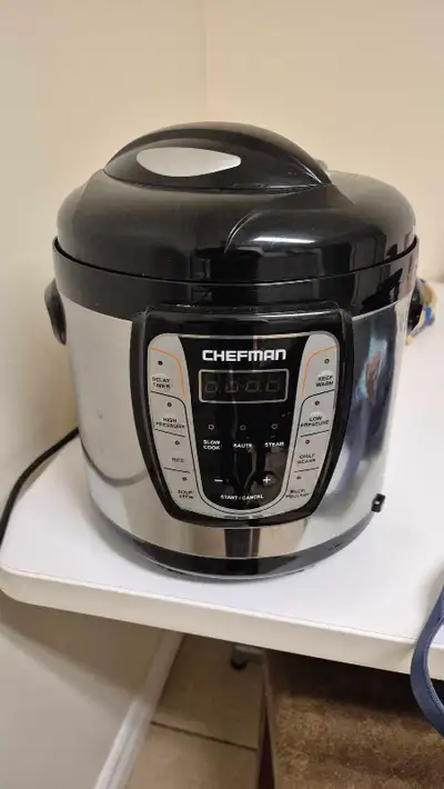 This Chefman multi-cooker is a versatile, pre-owned kitchen appliance designed to handle all your pr...