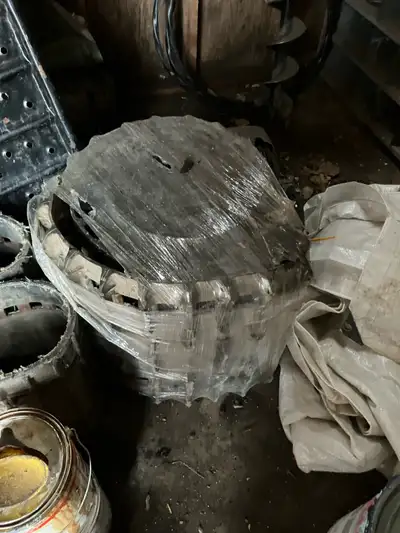 Track for a skandic 550. Come off a 2009 parts unit