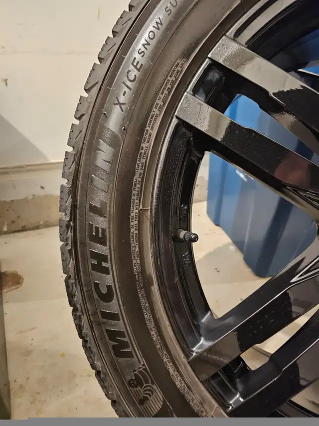 Michelin X-Ice Mounted On CRW Rims in Tires & Rims in St. Catharines - Image 5