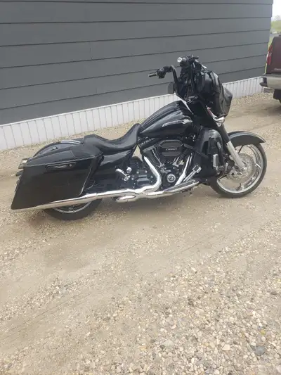 2015 Harley Davidson Streetglide CVO flhxse 54000km, screaming eagle 110 engine, 14inch hellrazer ba...