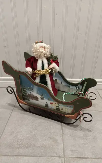 grand traîneau et Père Noël décoration originale, View more