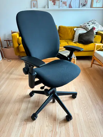 Chaise ergonomique Steelcase Leap V2 en excellente condition, View more