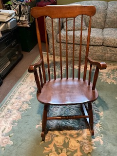 Chaise berçante en bois, View more