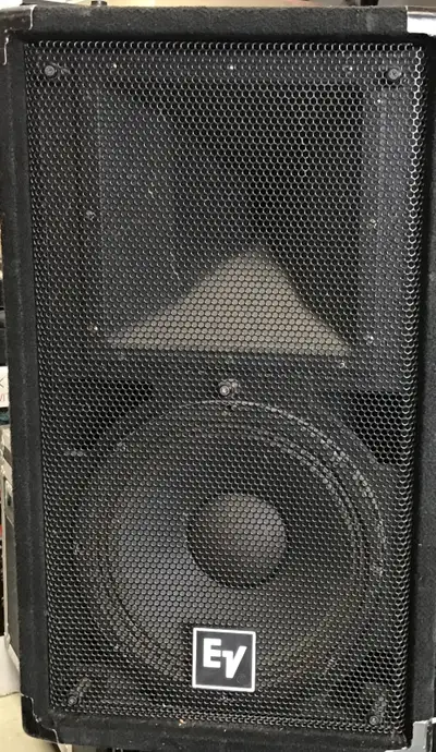 Electro Voice T-221 speakers with road case, View more