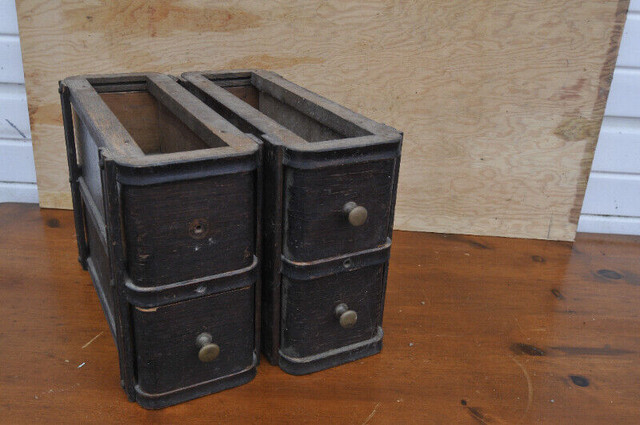 Vintage sewing machine drawers in Arts & Collectibles in St. Catharines - Image 3