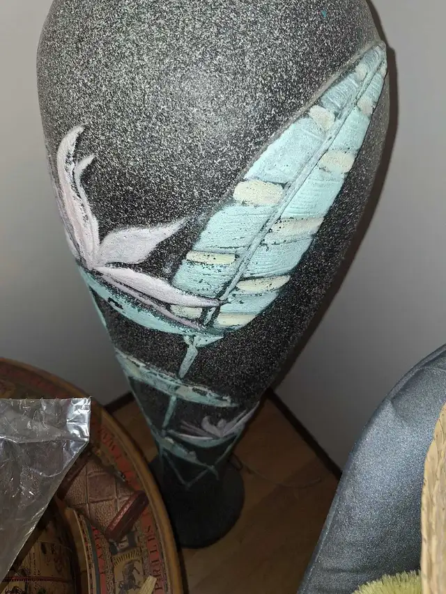 pair of 2 tall vase style floor lamps in Indoor Lighting & Fans in Calgary - Image 7