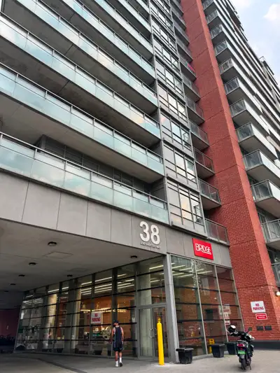 Looking for a new Roommate for My two bedroom apartment