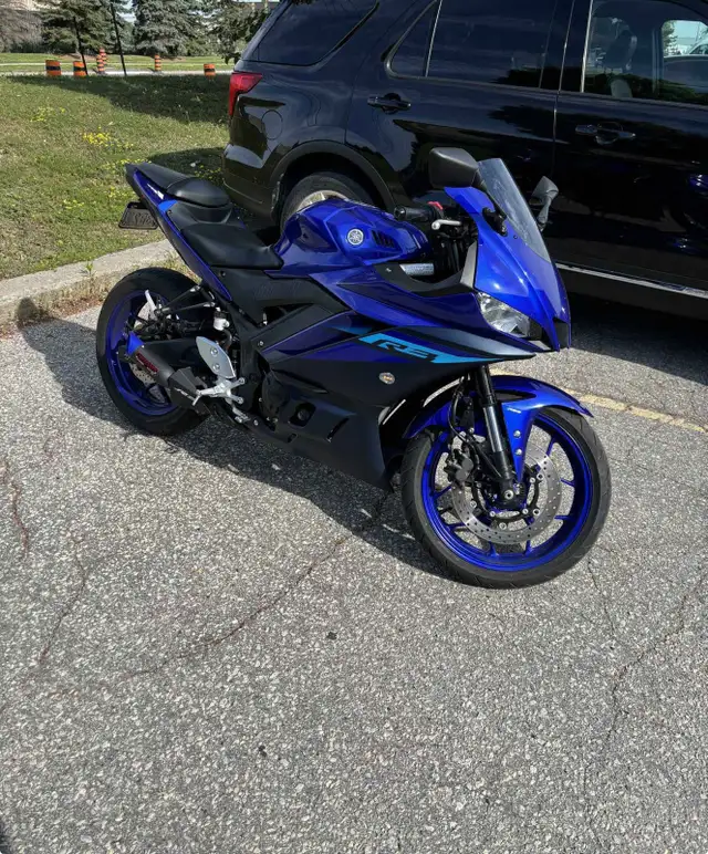 2023 Yamaha YZF  in Sport Bikes in City of Toronto - Image 2