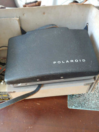 Polaroid land camera 