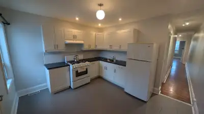 3bdrm apt., utilities included in the Corso Italia neighbourhood