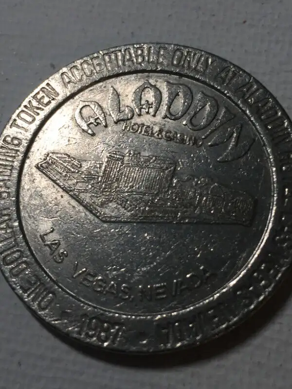 ALADDIN Las Vegas One Dollar Gaming Token 1987 14 PC in Arts & Collectibles in Vancouver - Image 4