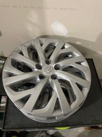 Toyota hubcaps 
