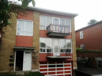 Spacious 3-Bedroom apartment in a Quiet, Convenient Location 1589 Pullen Ave located in a nice, quie...