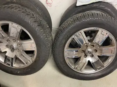 $650 2007 Ford Rims&Tires 275 55 R20