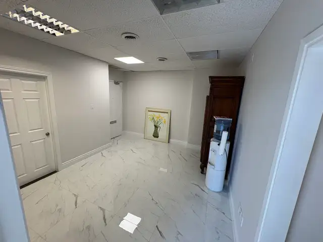 Professional suite of 2 offices across from Yorkdale in Commercial & Office Space for Rent in City of Toronto - Image 2