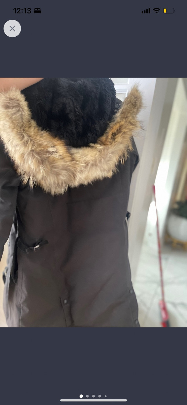 Canada goose women’s jacket  in Women's - Tops & Outerwear in City of Toronto