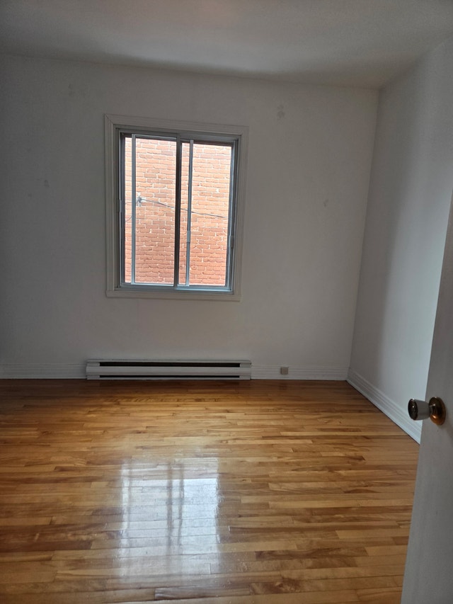 *Rue Boyer: quartier VILLERAY, lumineux 4 1/2* — photo 3