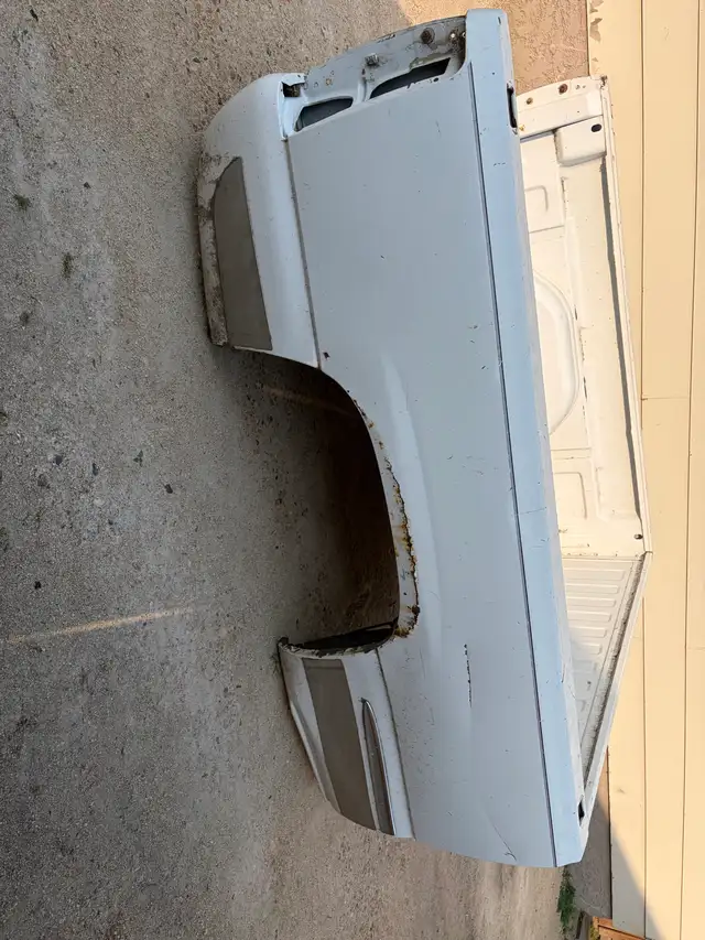 GMC 1500527118913378068484