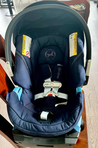Cybex Aton2 infant carseat with base 