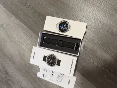 Samsung Galaxy Watch 8 Classic LTE, View more