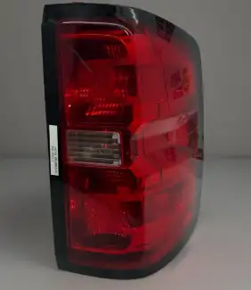 ITEM DESCRIPTION Please ensure the part number matches your vehicle’s original part. If unsure, cont...