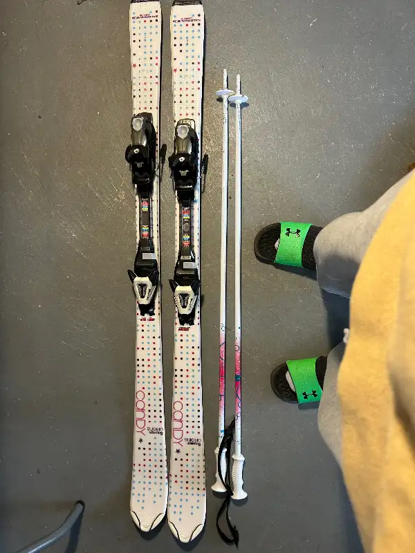 Skis boots poles in Ski in Markham / York Region - Image 3