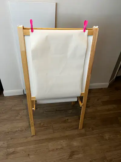 Child's art easel - 3 in 1 uses * chalk board on one side * white board on the other for erasable ma...