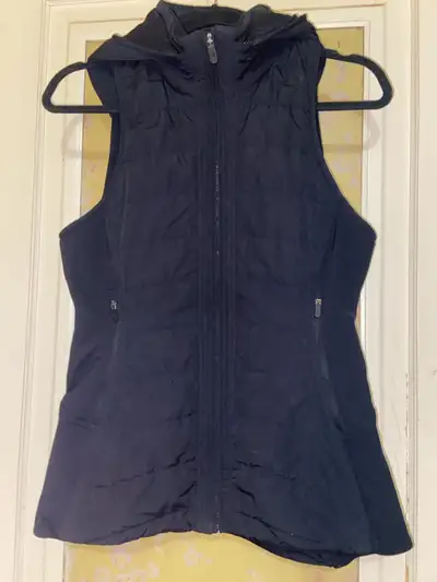Lululemon Vest with hood size6 fits Small, View more