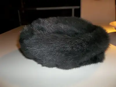 Chapeau en vison, View more