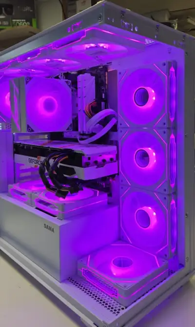 Ordinateur de jeux et de graphisme ( 3D design ) que nous pouvons vous bâtir rapidement, passez votr...