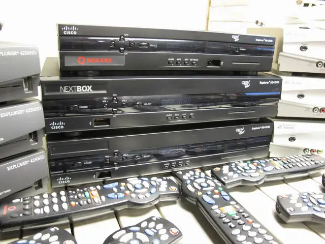 Rogers 8642HD PVR 4250HD 4642HD Cable boxes Ready for activation in Video & TV Accessories in City of Toronto - Image 2