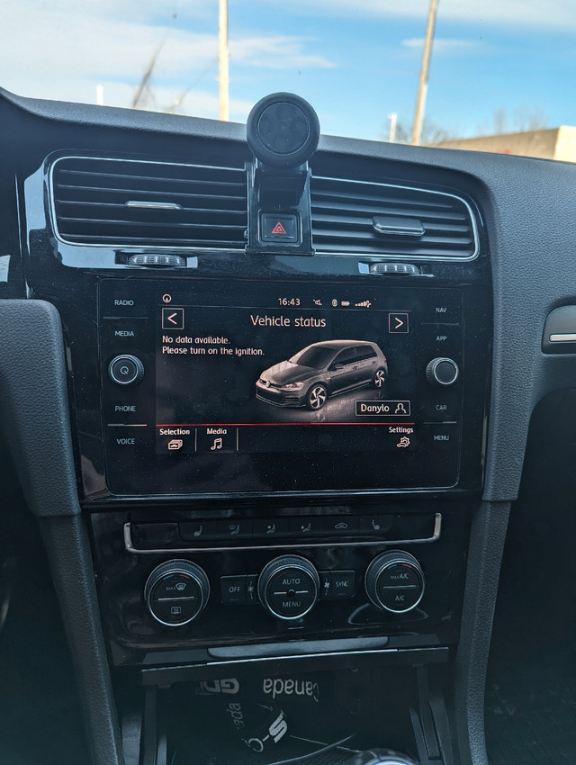 2018 Volkswagen Golf GTI, 6 Speed Manual, Low KM in Cars & Trucks in London - Image 4