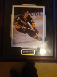 Autograph photo of jaromir jagr with certificate of authenticati