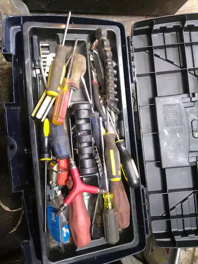 a real mish mash of various sized sockets..metric and standard...some 1/4 drive some 3/8 drive some...