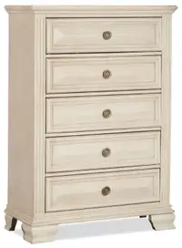 Chest of Draws Antique White color in Excellent condition