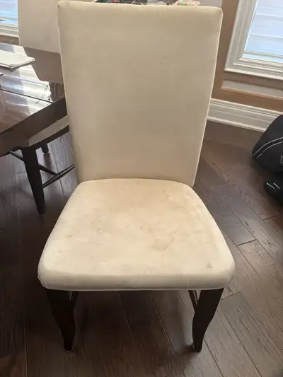 6 dining chairs Needs cleaning or can be reupholstered Asking for $200 for all 6