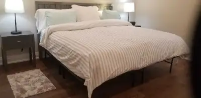 $1200/month or pay $315/week. Minimum stay of 3 months. Parry Sound Room Rental available on the low...