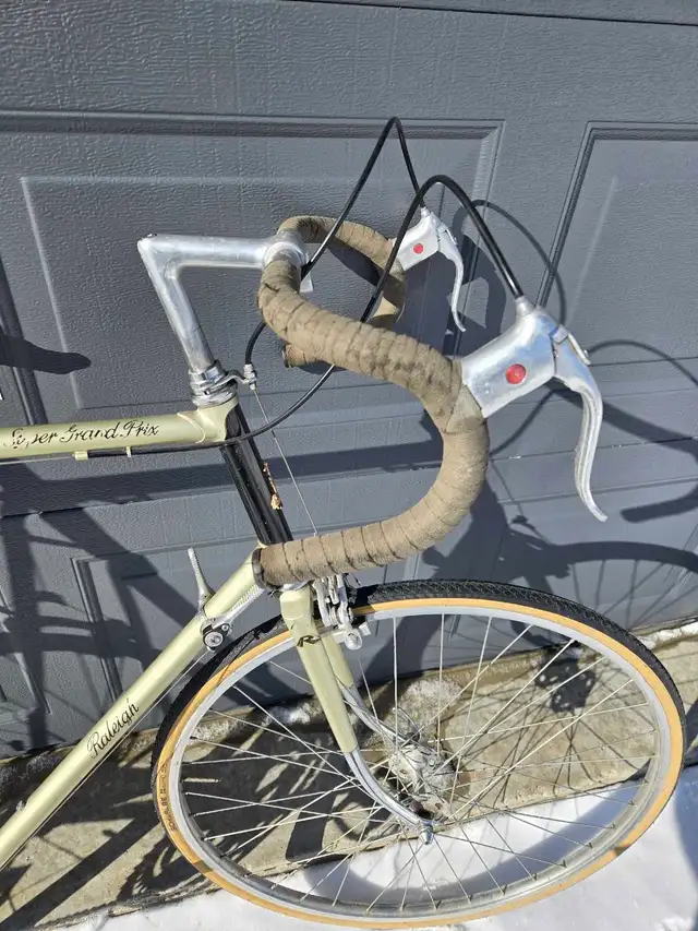 Raleigh Super Grant Prix road bike in Road in Barrie - Image 7