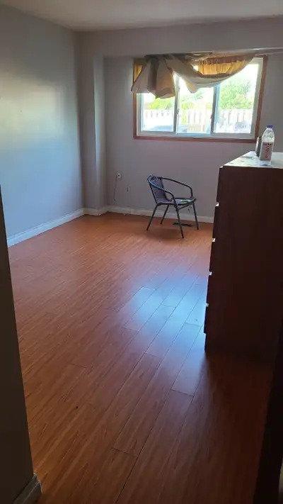 Room available in Brampton near Kennedy Road and William Parkway Accepting ODSP, OW, working people,...