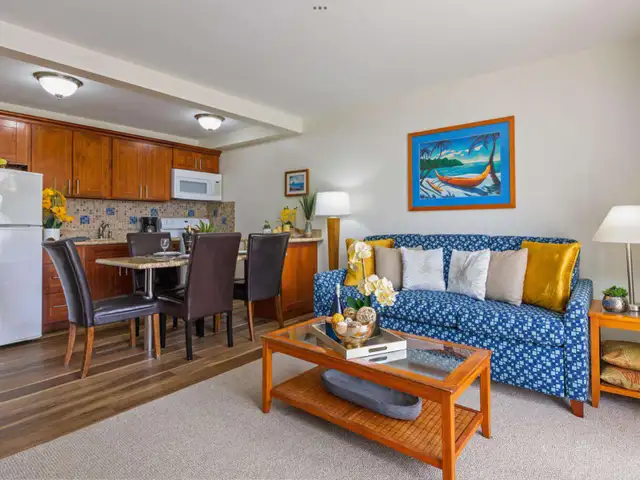 Stunning Hawaii Condo Full Kitchen 1  block beach access in Hawaii in Canada - Image 3