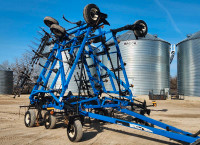 New Holland ST830 39' Cultivator